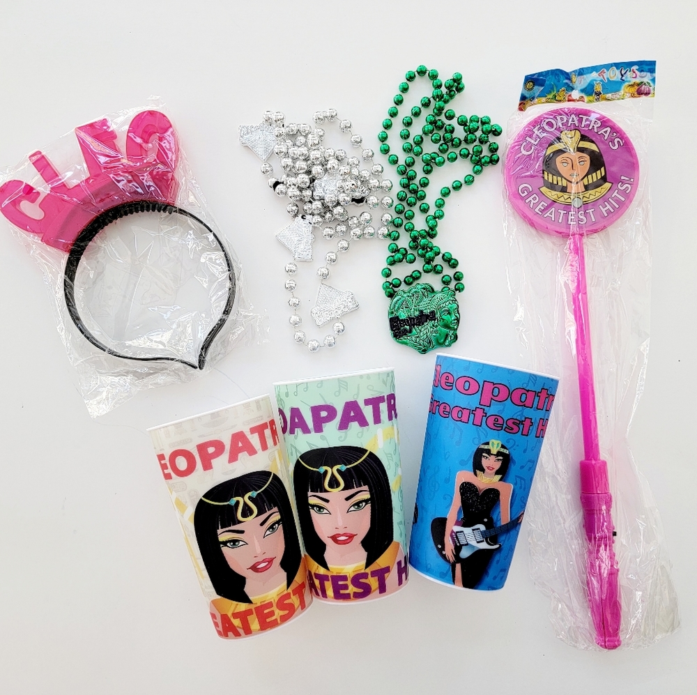 2022 Krewe Cleopatra Mardi Gras New Orleans 8 Logo Beads Cups Collectible Party